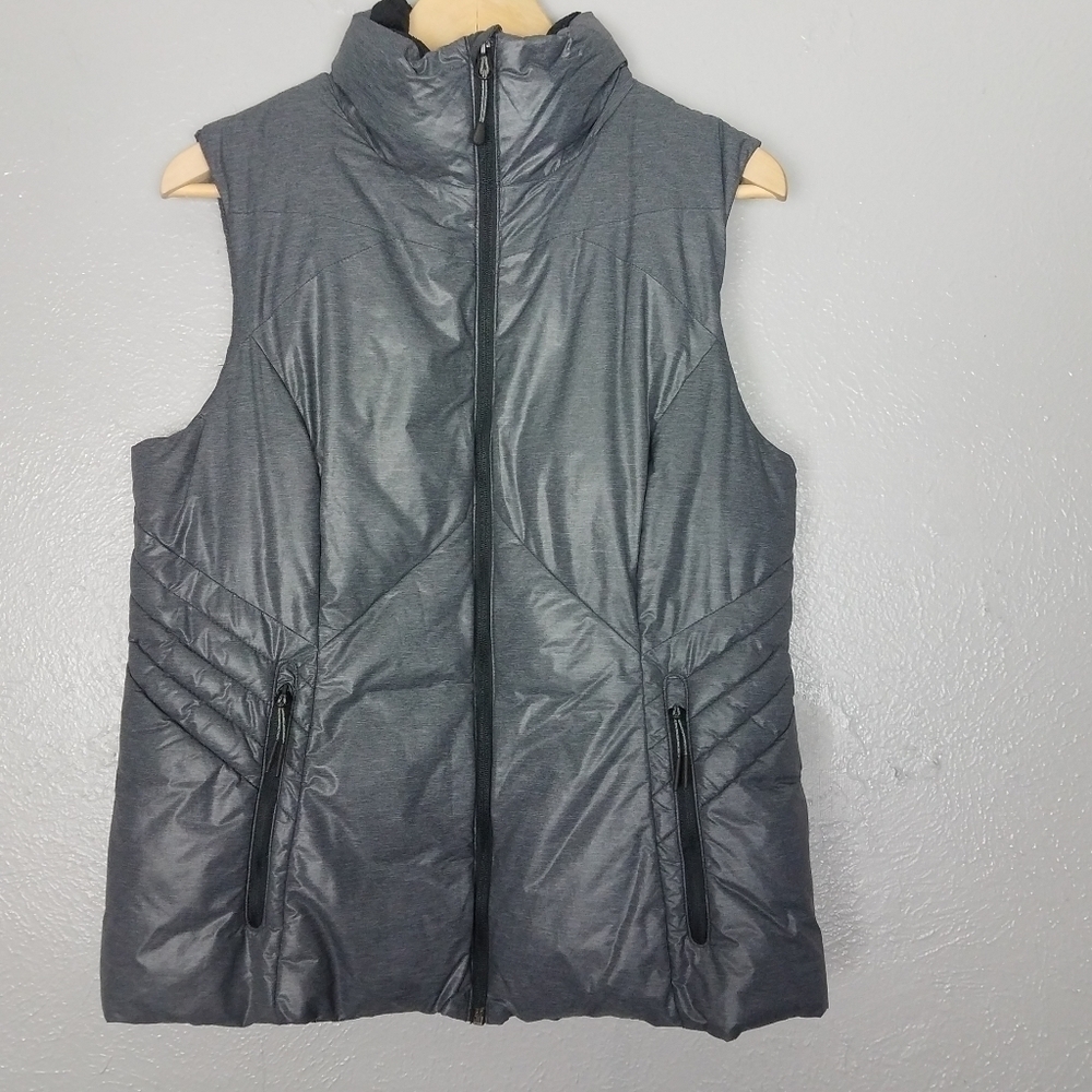 Champion Womens Size L Gray Puffer Vest Water Water Resistant Lightweight EUC